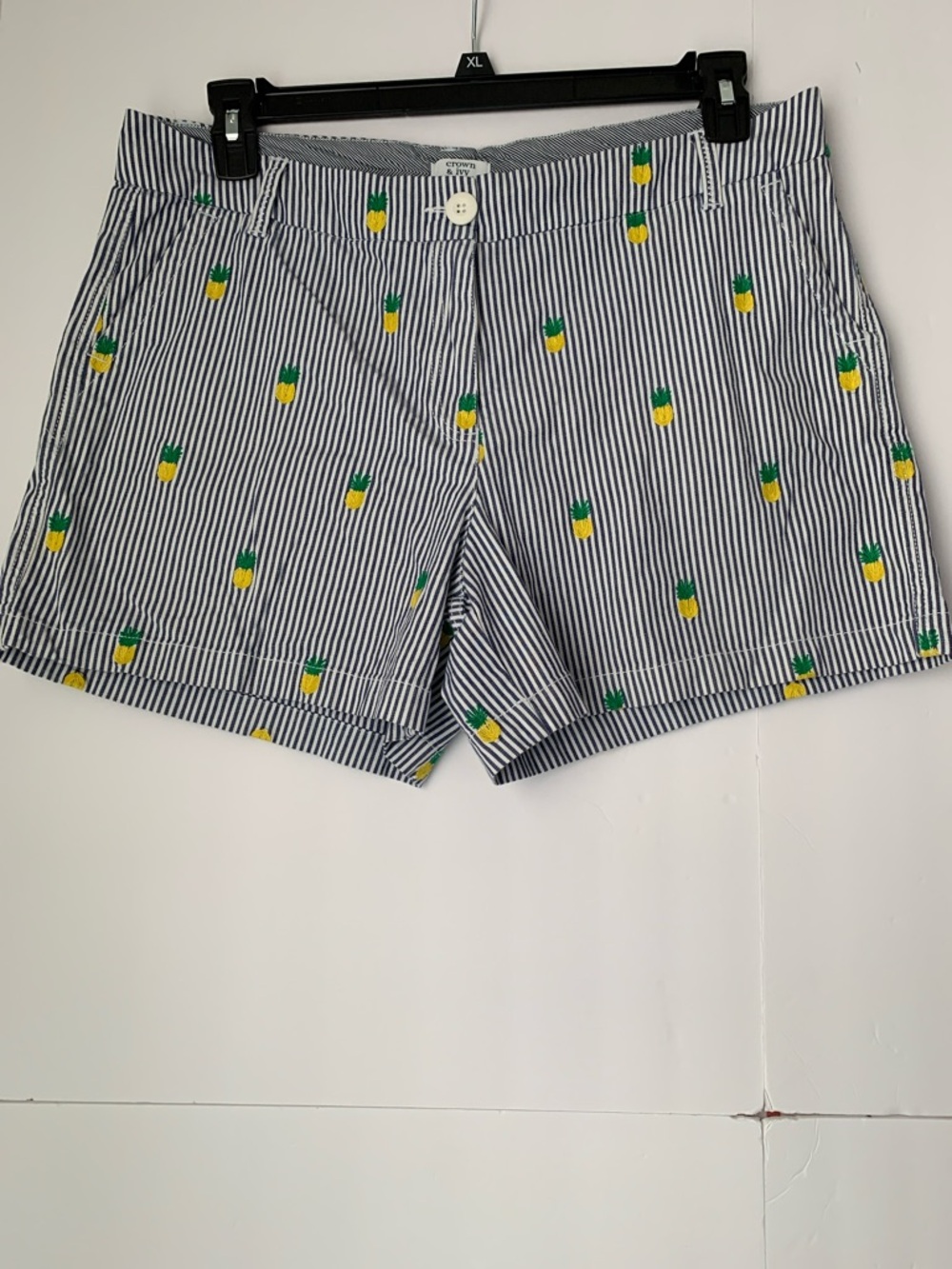 Crown & Ivy Pineapple Embroidered Navy Stripe Women's Shorts Size 14